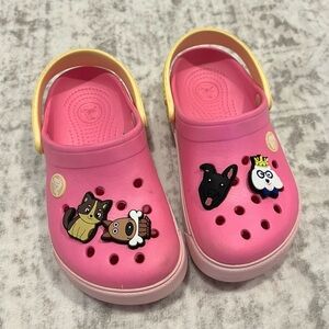 Pink & Yellow Crocband Crocs – Girls Size 10/11C – GUC